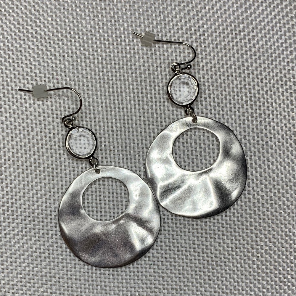 Brushed silver metal drop earrings.